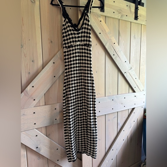 NWT Miou Muse Black and White Crochet Midi Dress - Picture 5 of 10